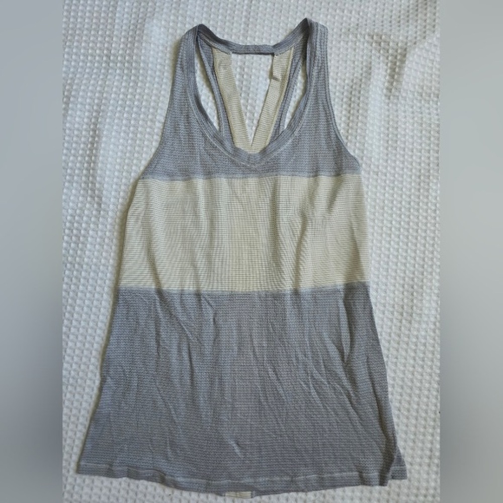 Lululemon Athletica Gray Sleeveless Tank Top